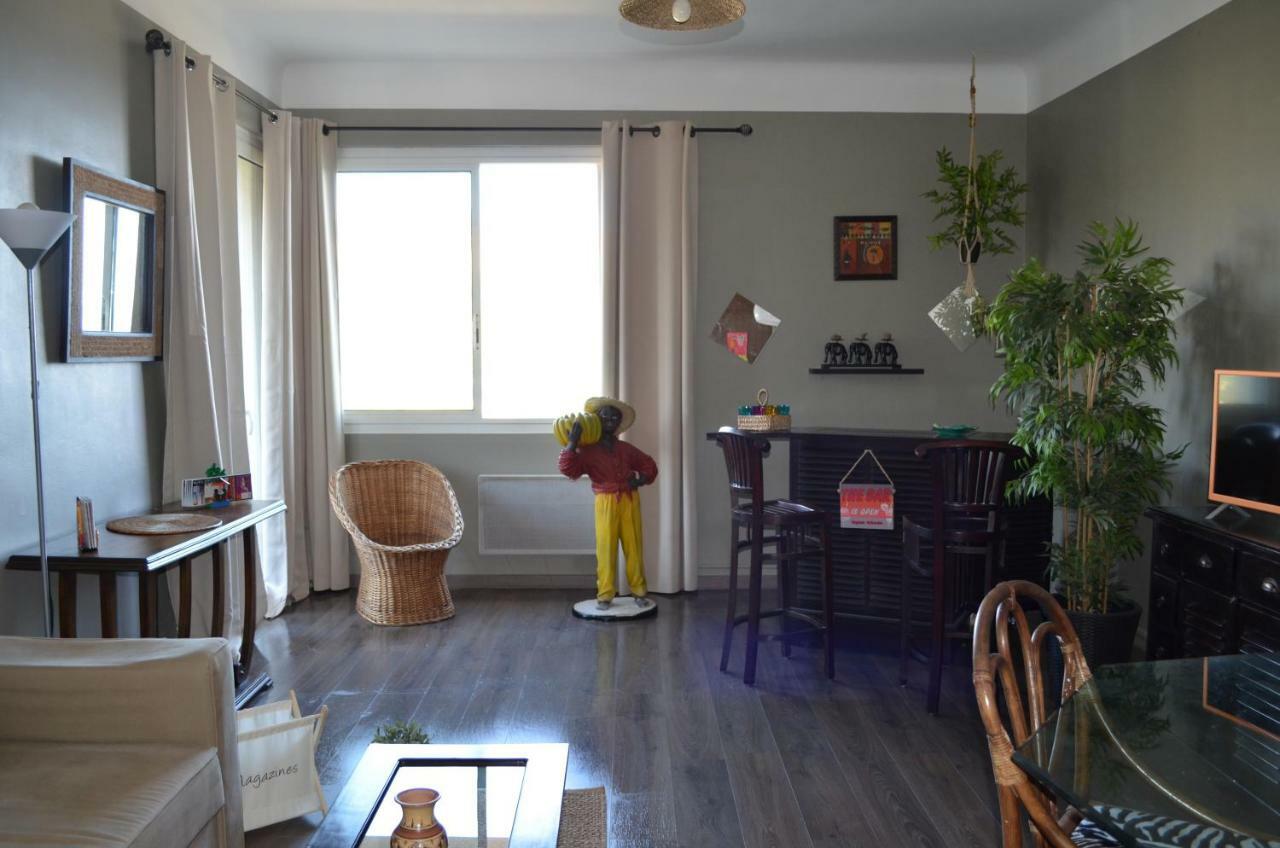 La Douceur De Cassis Apartment Ngoại thất bức ảnh